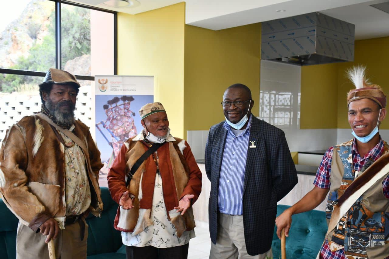 Deputy Minister, Mr Fish Mahlalela Official Handover Ceremony of the Baviaanskloof Interpretative Centre & Leopard Trail Hikers 