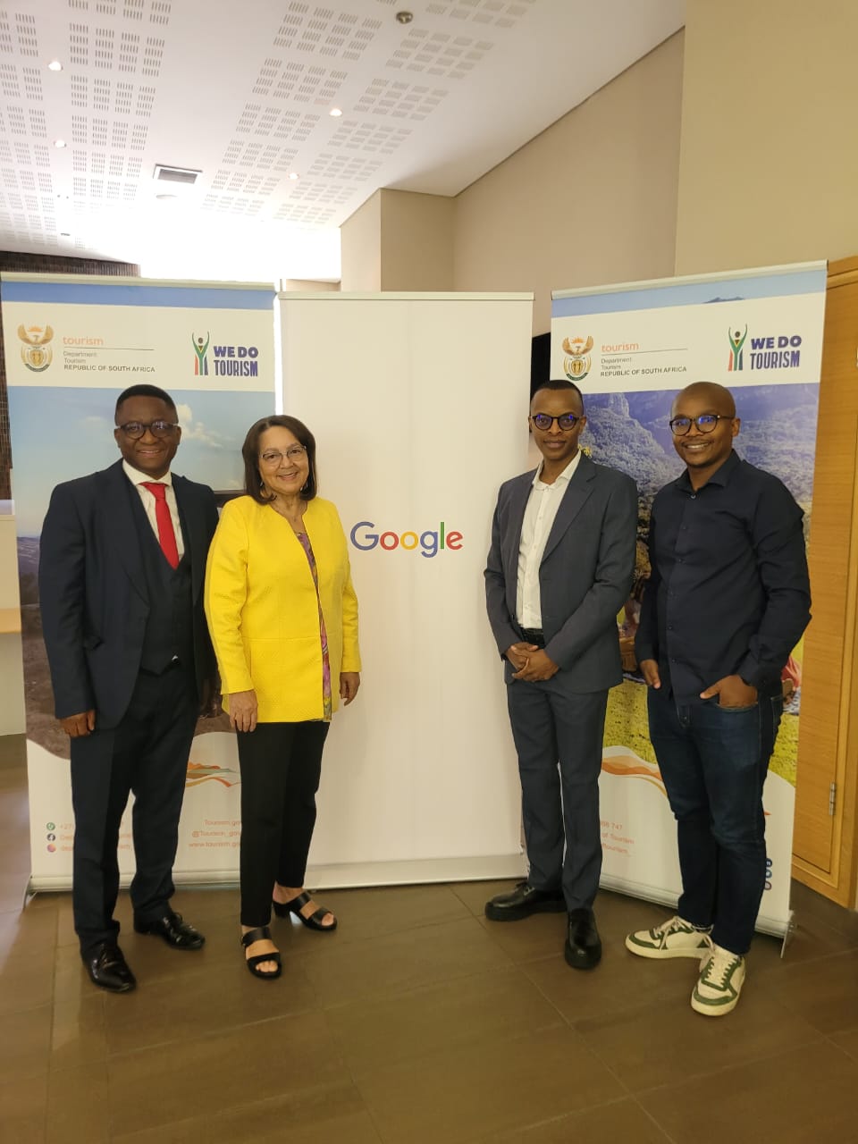 Minister of Tourism, Patricia de Lille and Google sign collaborative agreement